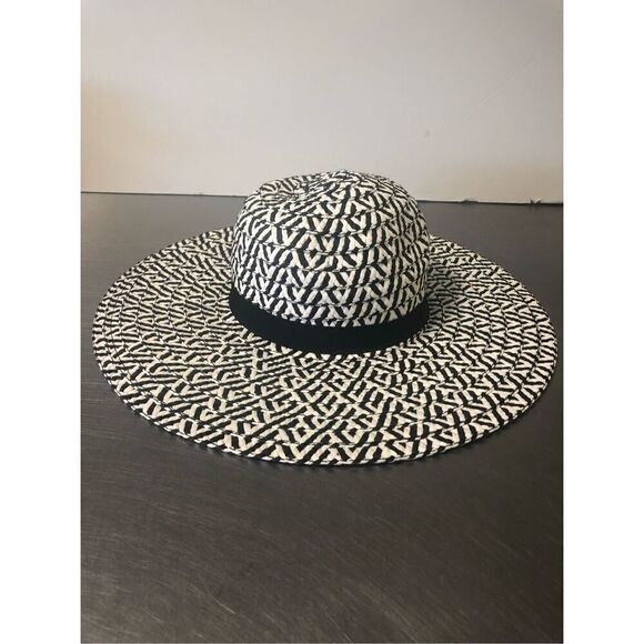 Accessories - Coco + Carmen Women’s Black and White Woven Sun Hat One Size